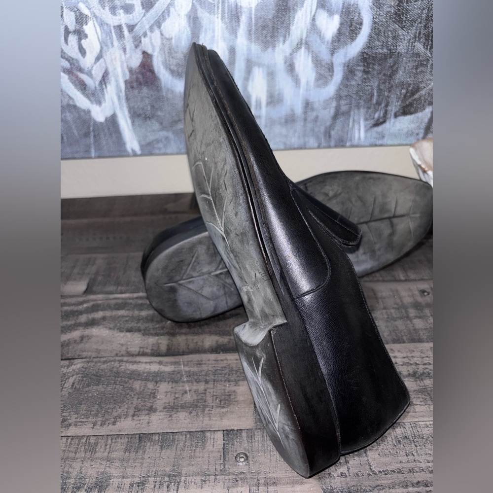Bruno Magli Men's Raging Leather Slip-On Loafer.​​ - Picture 7 of 12